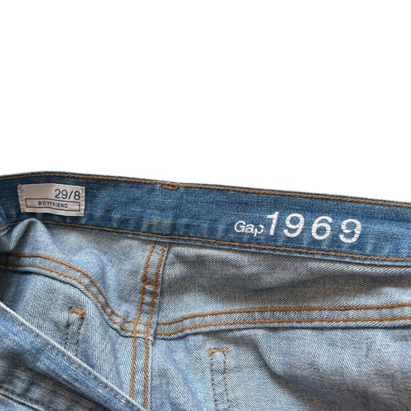 Gap jean shorts size 29 / 8 boyfriend loose fit light wash denim - Picture 4 of 4